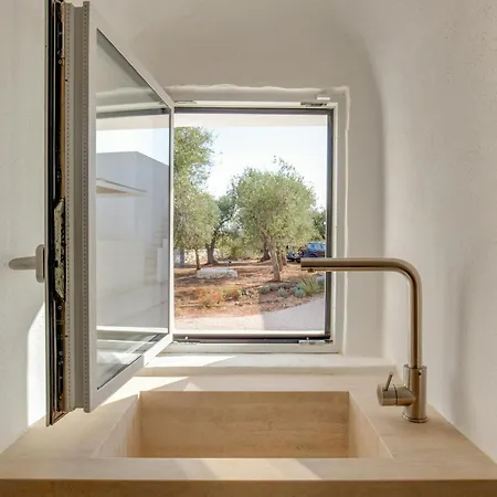 Designer With Pool Near Ostuni