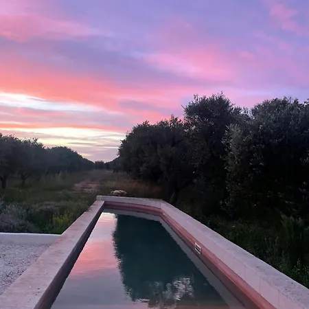 Сasa de vacaciones Designer With Pool Near *